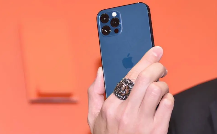 美兰苹果手机维修分享iPhone12系列重启方法教程 